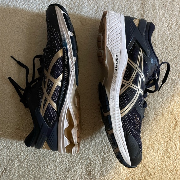 ASICS Gel Kayano 26 Navy and Gold Athletic Shoes - Picture 5 of 6